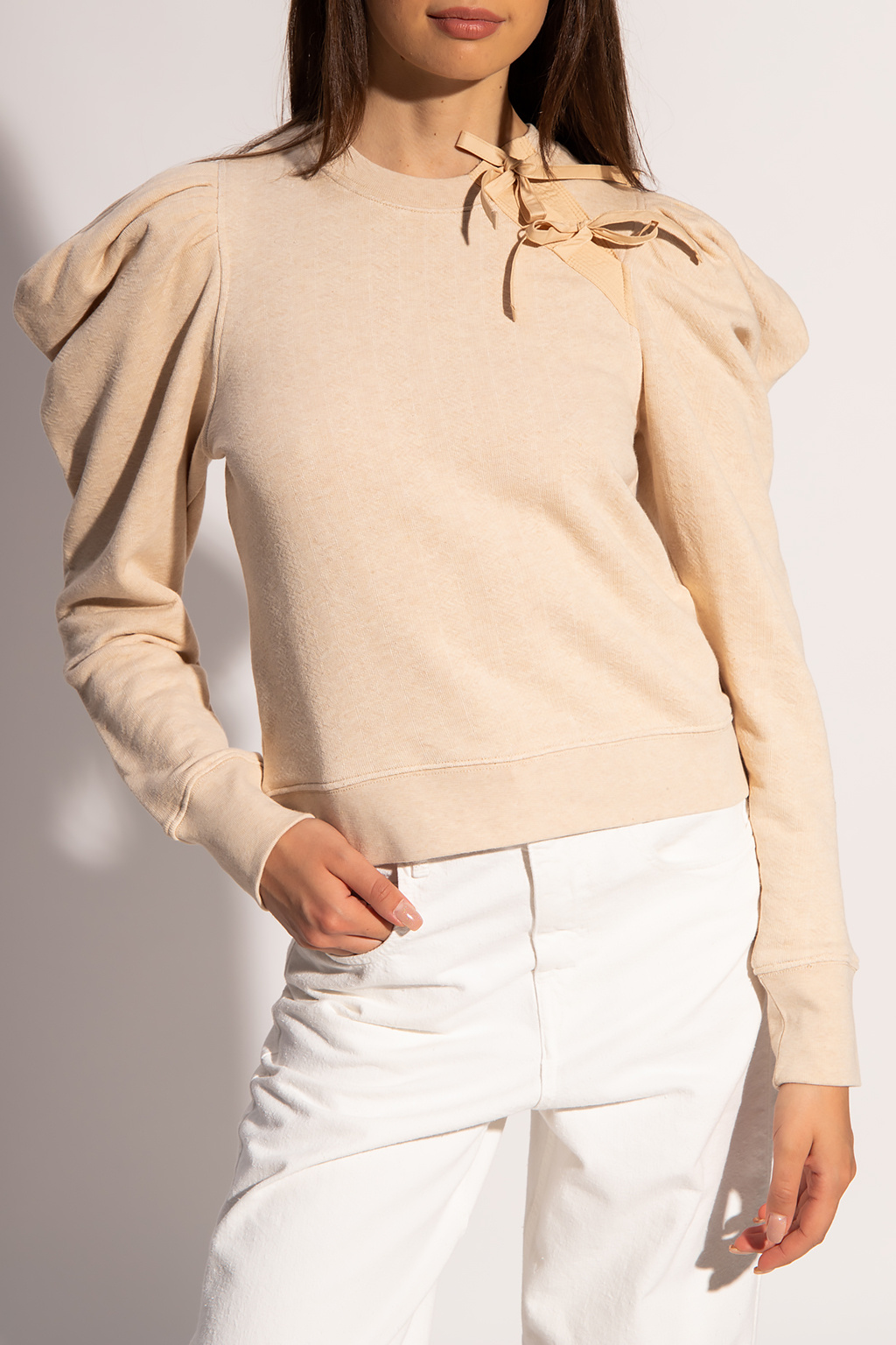 Sweatshirt with puffy outlet sleeves